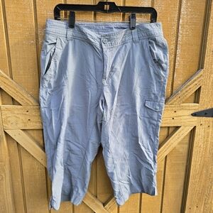 Gray Casual Capri Pants